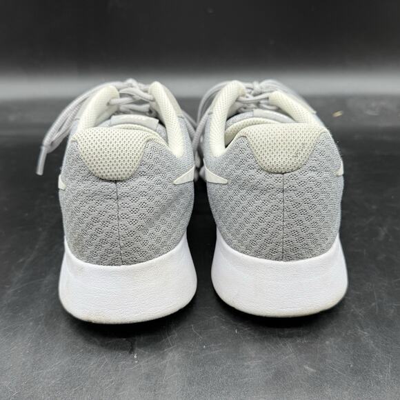 Nike Tanjun Gray Running Shoes Sneakers Womens Size 8.5 812655-010 - Picture 4 of 7